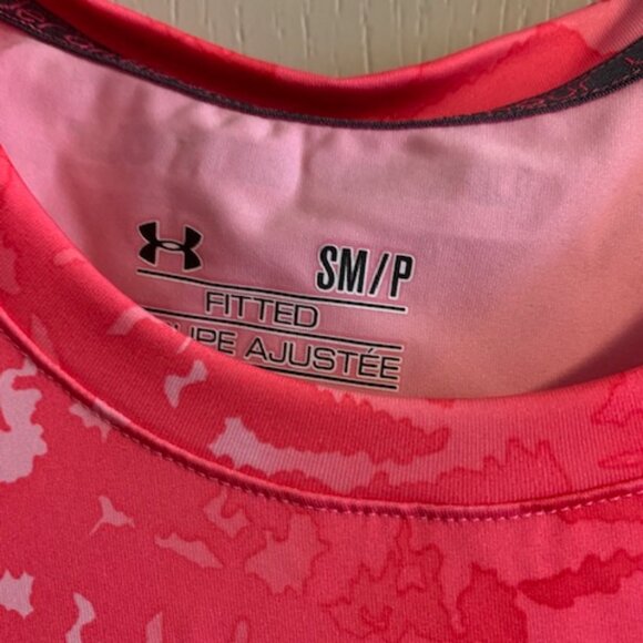 Under Armour Ladies Size S Fitted Heat Gear Cool, Light, Dry Active Wear T-Shirt - Picture 2 of 6